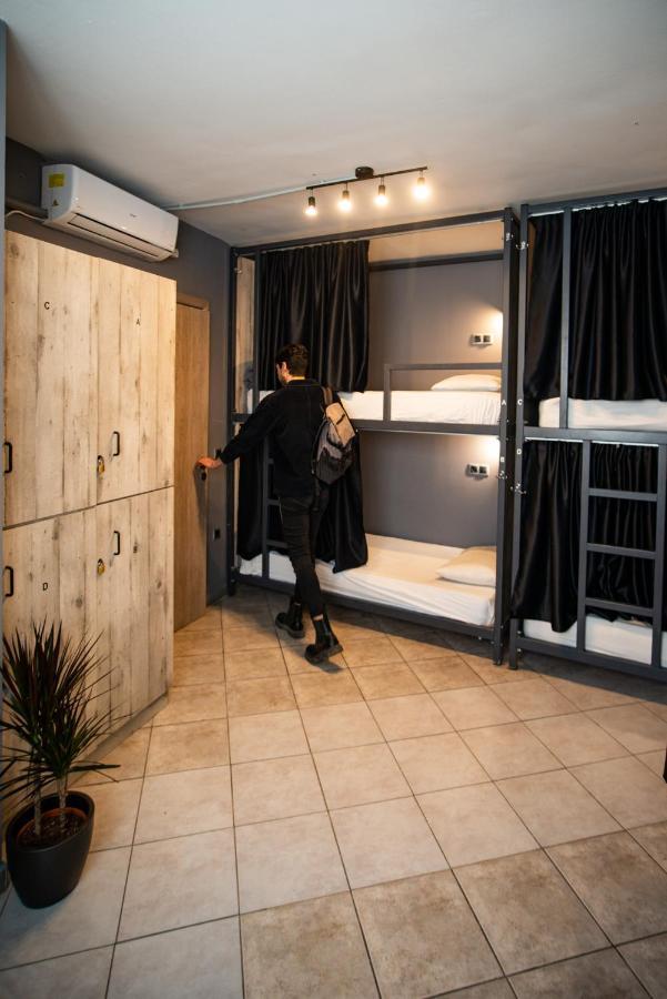 Bed 6-Bed Mixed Dormitory Room